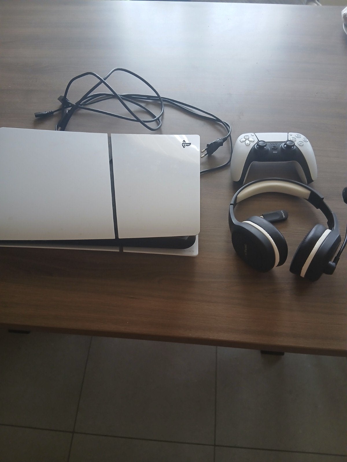 Playstation 5 met controller and Bluetooth koptelefoon, Consoles de jeu & Jeux vidéo, Enlèvement, Comme neuf, Playstation 5