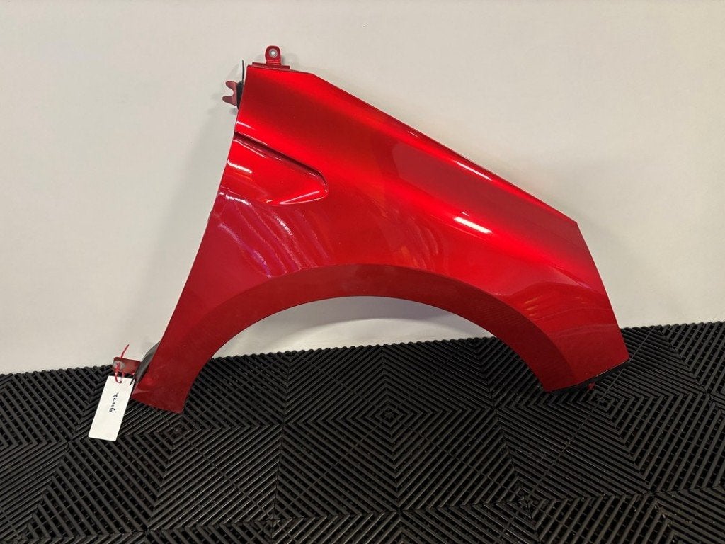 AILE AVANT DROITE Renault Clio V (RJAB) (01-2019/-), Autos : Pièces & Accessoires, Renault, Garde-boue, Utilisé, Peter-Huppertz-Straße 5
51063  Köln, DE