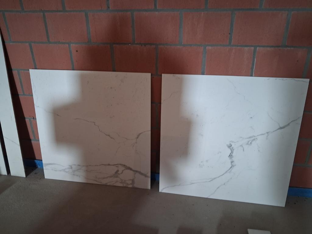 2 carreaux de céramique 90x90, Bricolage & Construction, Enlèvement