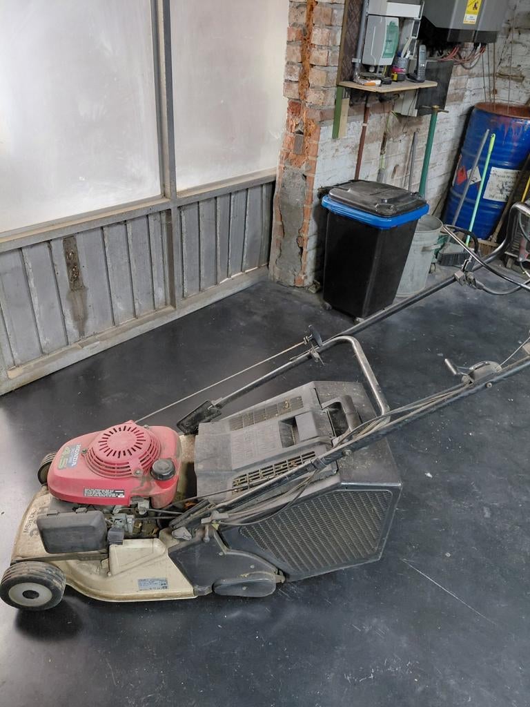 Honda benzine maaier, Ophalen