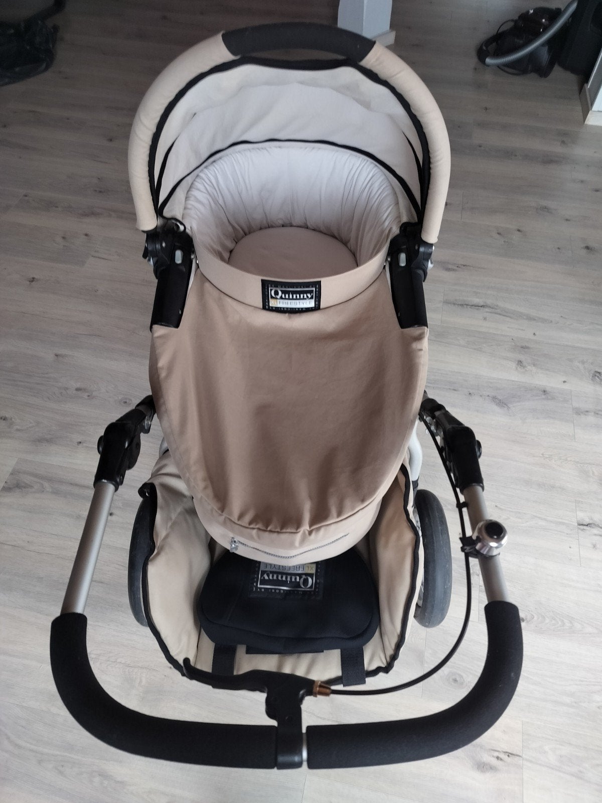 kinderwagen Quinny met loop functie., Ophalen, Kinderwagen, Quinny, Luchtbanden