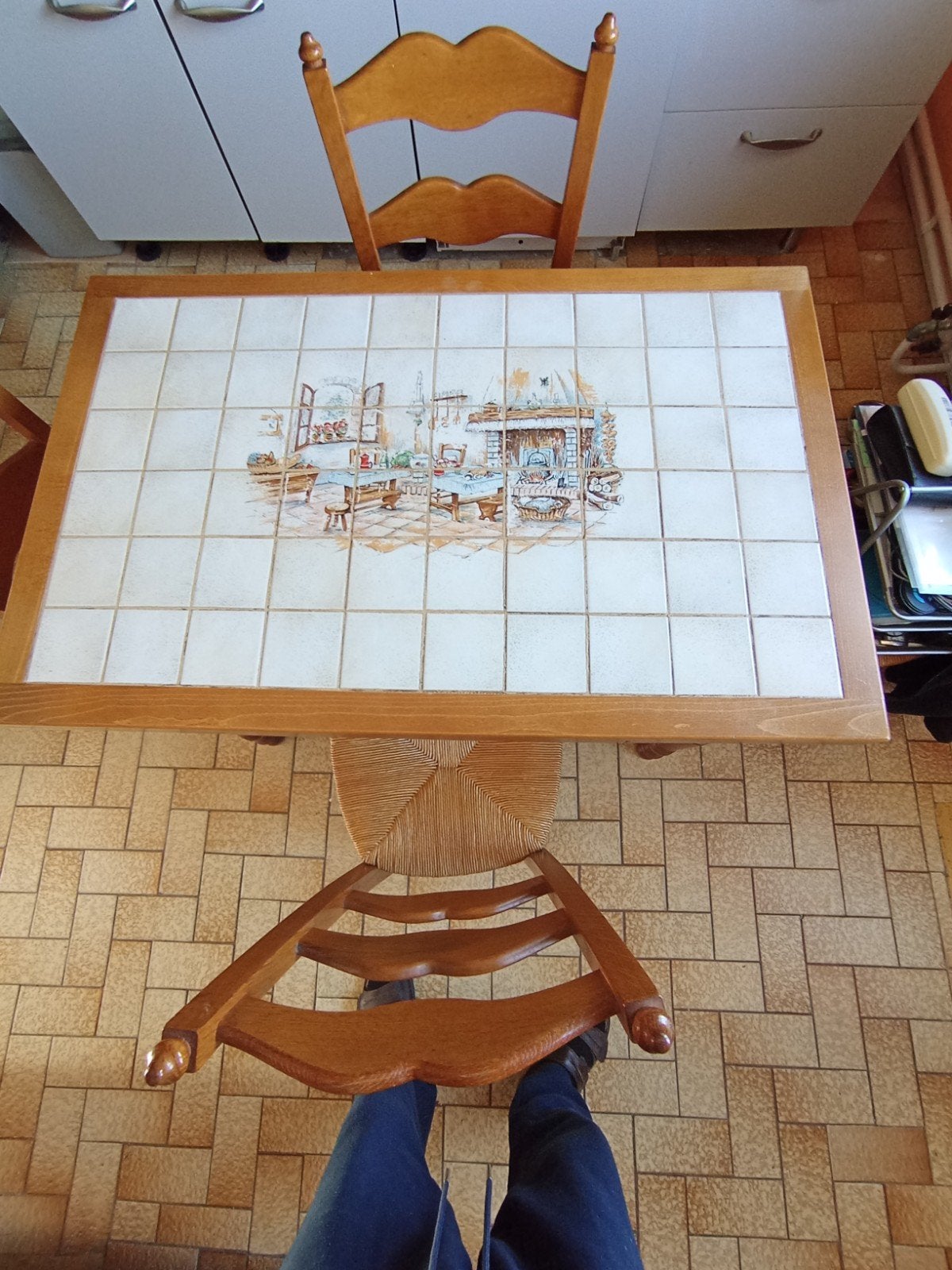 table de cuisine carrelée avec allonges et ses 4 chaises, Maison & Meubles, 100 à 150 cm, Quatre personnes, Enlèvement, Utilisé