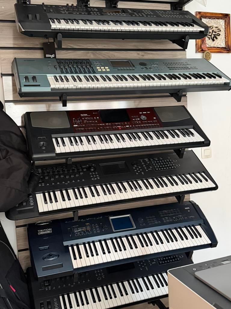 Verschillende synthesizers Met Garantie, Musique & Instruments, Synthétiseurs, Enlèvement, Utilisé, Korg, Avec connexion MIDI