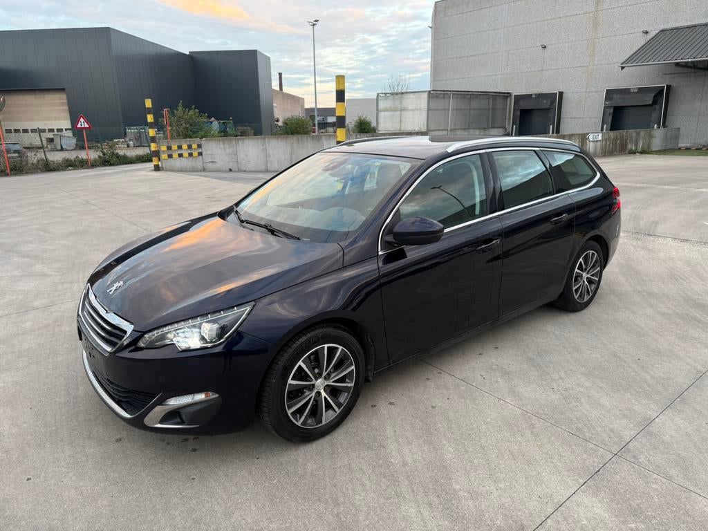 Peugeot 308  , 1.2 Benzine , 2016 , Manueel , 220.000 KM, Auto's, Peugeot, Euro 6, Bedrijf, Break, Handgeschakeld