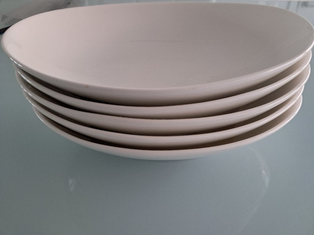 5 ovale spaghetti/pastaborden wit, Huis en Inrichting, Ophalen, Nieuw, Bord(en), Modern