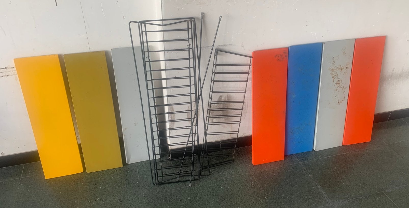 Grand support Tomado (debout et/ou suspendu), Enlèvement ou Envoi, Marqué, Décoration murale, Multicolore