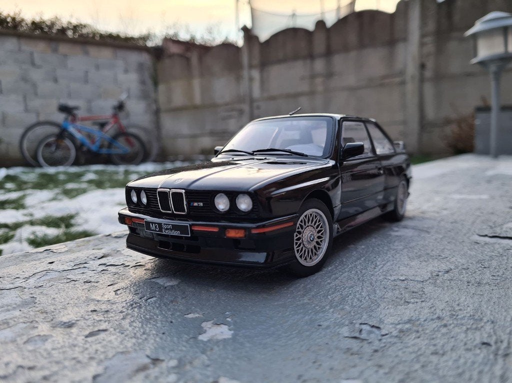 BMW M3 E30 - Échelle 1/18 - Edition limitée - PRIX : 49€, Hobby & Loisirs créatifs, Enlèvement ou Envoi, Neuf, Voiture, Solido