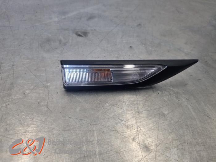 Clignotant protection avant droit d'un Volkswagen Transporte, Autos : Pièces & Accessoires, Éclairage, Volkswagen, Utilisé, 3 mois de garantie