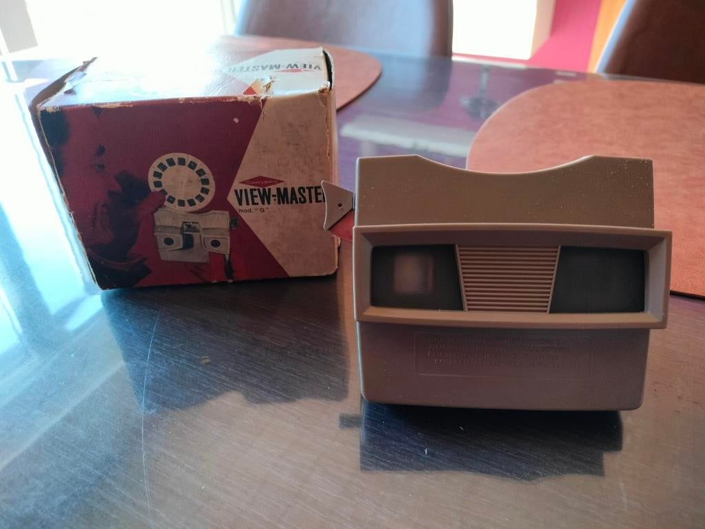 2 View Masters en 66 schijfjes., Verzamelen, Ophalen