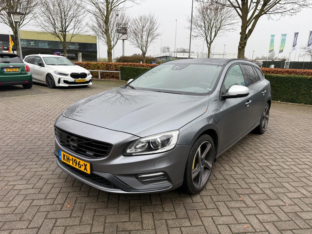 Caméra Xénon Volvo V60 2.4 D5 R-Design 2015, Autos, Argent ou Gris, Achat, Euro 6, Entreprise