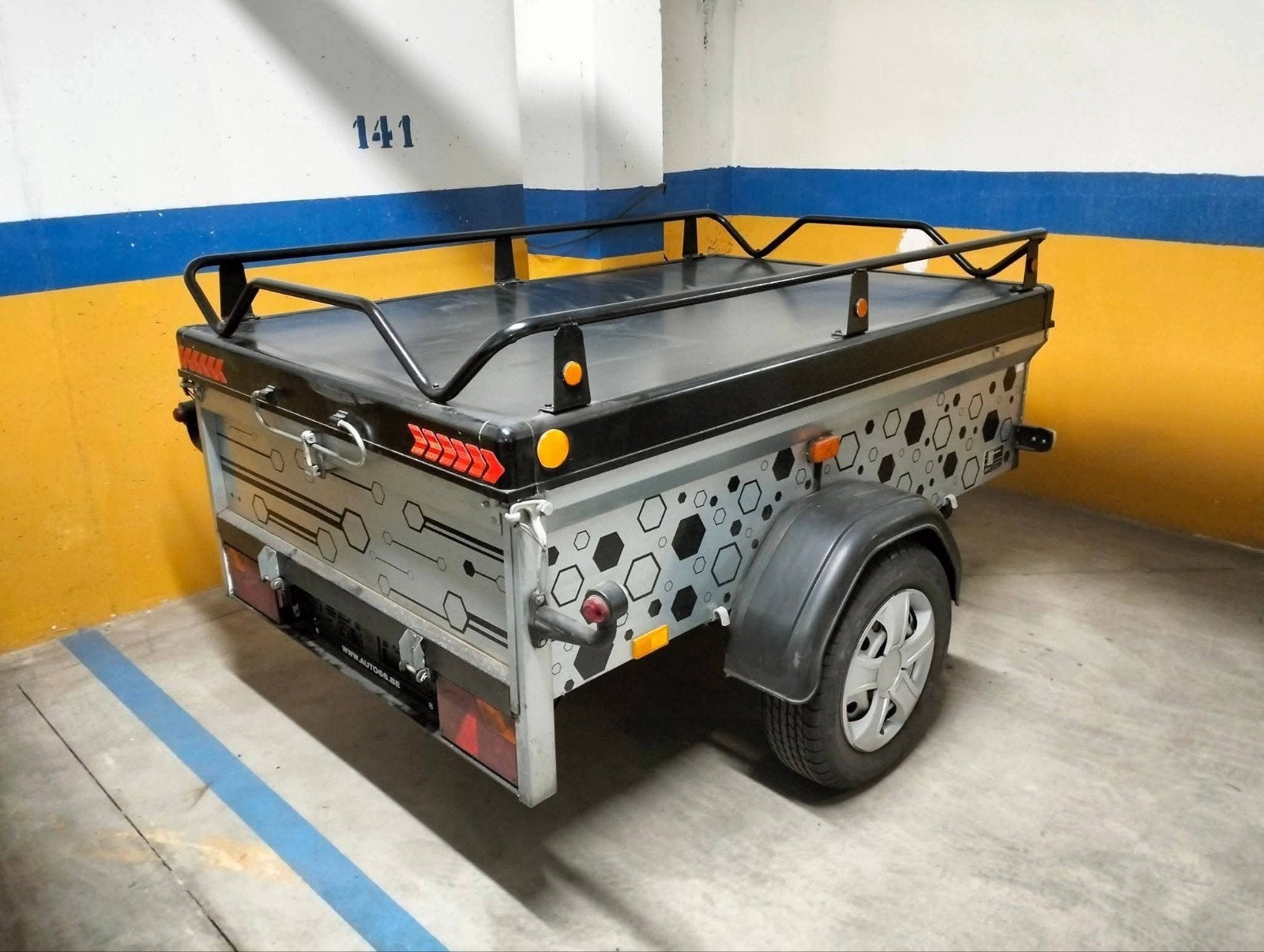 Saris gesloten bagageaanhanger -750 kg, Auto diversen, Aanhangers en Bagagewagens, Ophalen