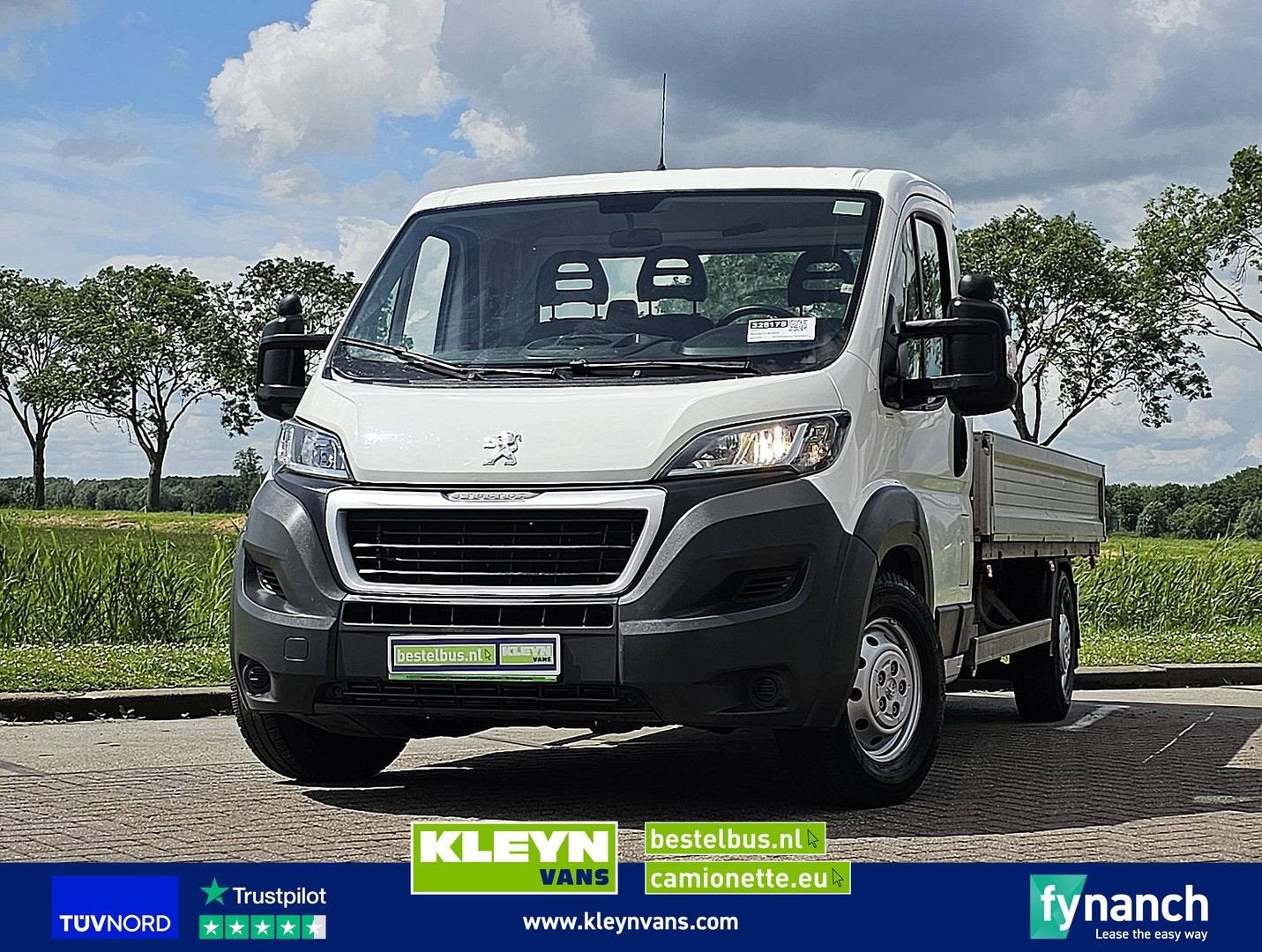 Peugeot BOXER, Autos, Camionnettes & Utilitaires, Entreprise, ABS, Verrouillage central, Système de navigation, Attache-remorque