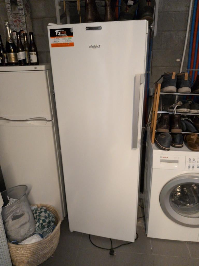 Gratis op te halen: diepvriezer Whirlpool, defect!, Ophalen