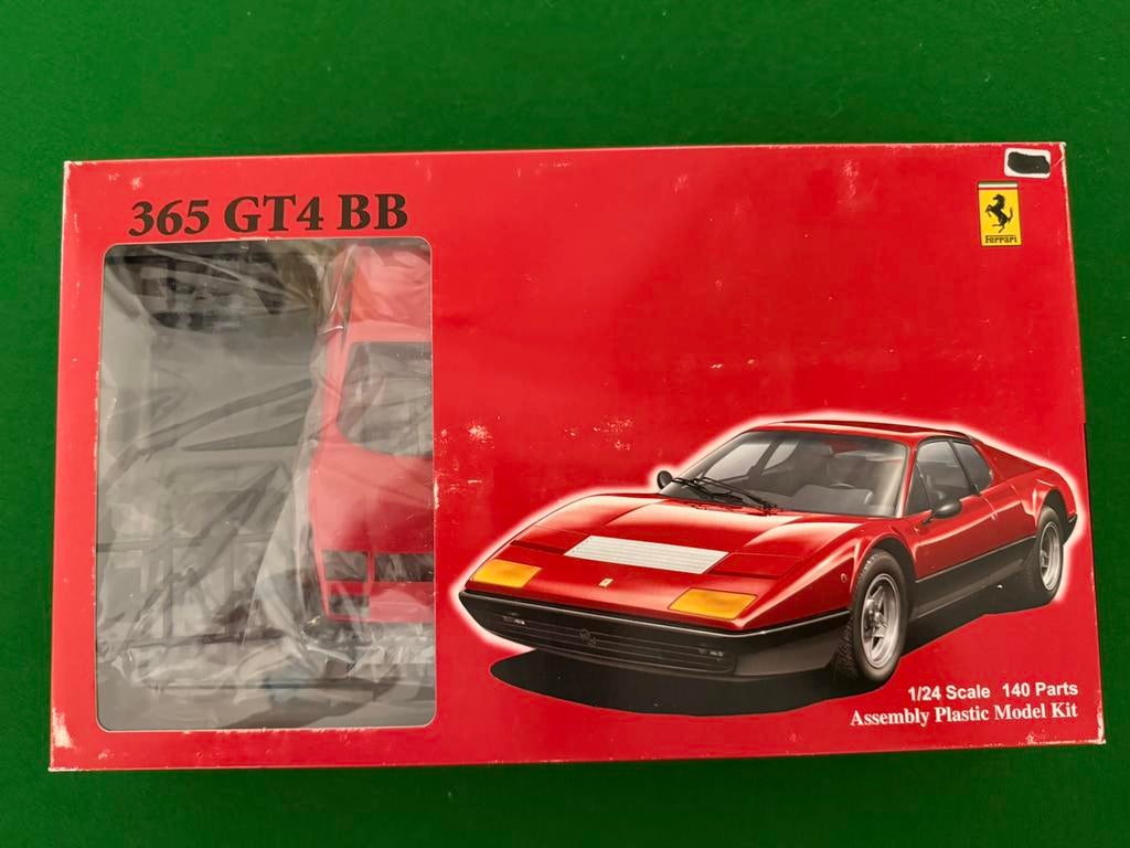 Ferrari 365 GT4 BB Fujimi 1/24, Hobby en Vrije tijd, Modelbouw | Auto's en Voertuigen, Ophalen, Zo goed als nieuw, Auto, Fujimi