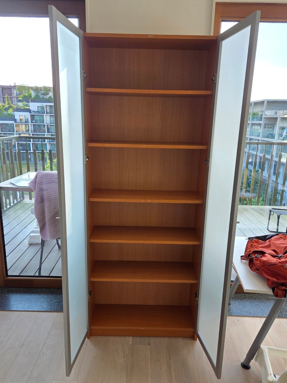 IKEA Billy kast met glazen deuren 80x30x202 cm 5 legplanken, Ophalen