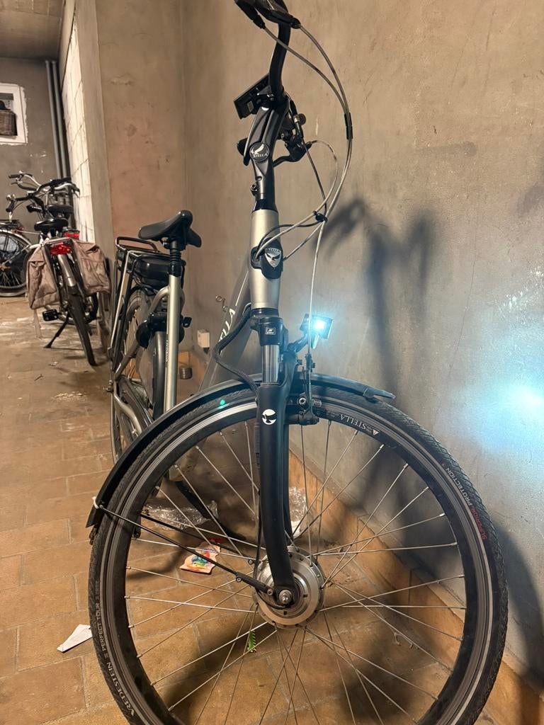 Stella elektrische fiets, Fietsen en Brommers, Ophalen, Zo goed als nieuw