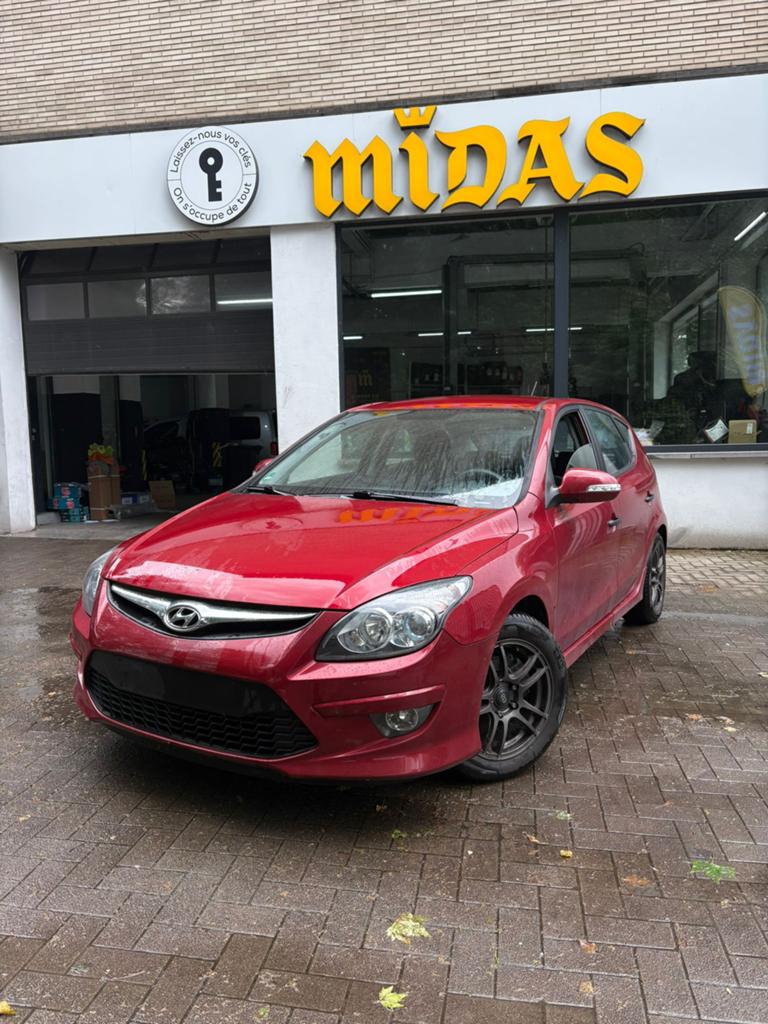 Hyundai i30- 1.4 Essence- 12 mois garantie -Très bon état, Auto's, Euro 5, 1396 cc, Bedrijf, Onderhoudsboekje