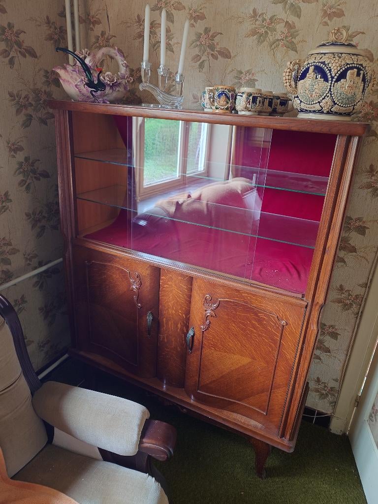 Oude houten vitrinekast / buffetkast met glazen schuifdeuren, Huis en Inrichting, Ophalen