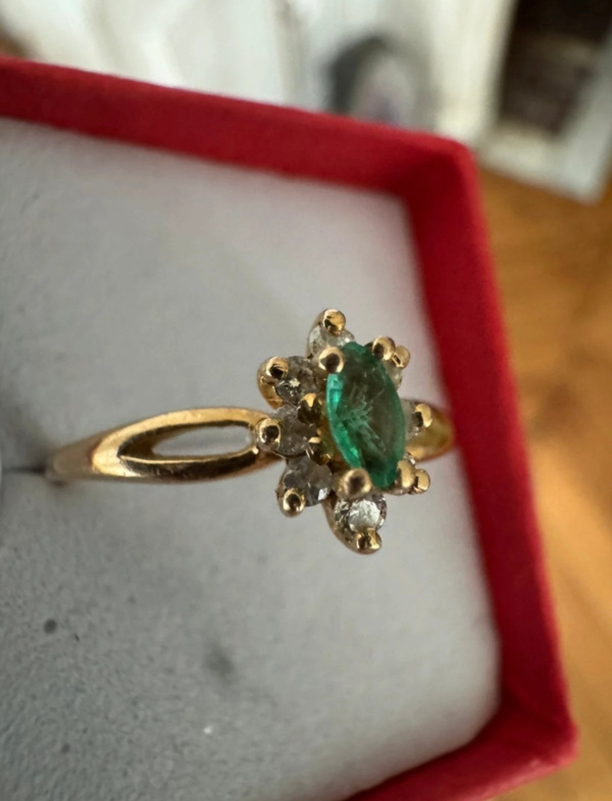 Marquise 18-karaats gouden smaragdgroene diamanten ring, Ophalen, Zo goed als nieuw, Goud, Goud