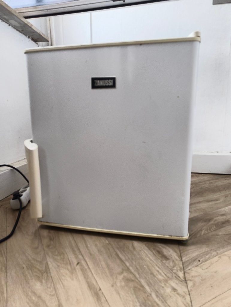 Frigo, Elektronische apparatuur, Ophalen, Gebruikt, 100 tot 150 liter, Met aparte vriezer