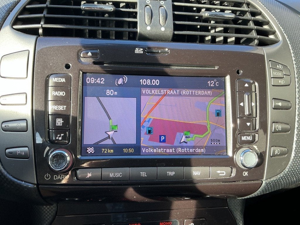 SYSTEME NAVIGATION GPS Bravo (198A) (|735498080|735577173|), FCA Germany GmbH, IPC D1-09 Bahnhofsplatz
65423  Rüsselsheim am Main, DE