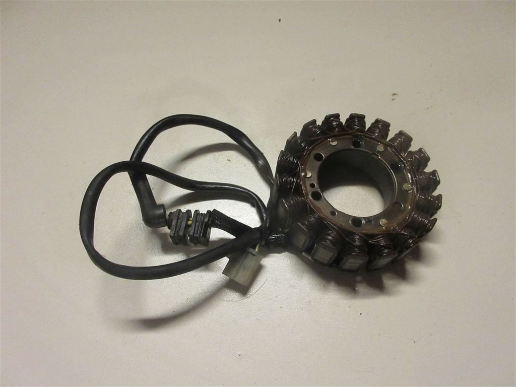 Honda VF700 dynamospoel VF750 stator oplaadspoel lichtspoel, Enlèvement ou Envoi, Utilisé