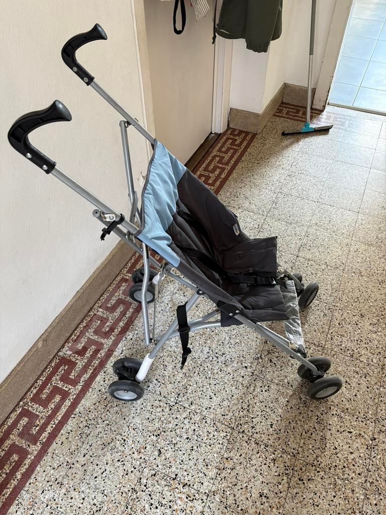 Poussette canne, Enfants & Bébés, Buggys, Enlèvement, Comme neuf