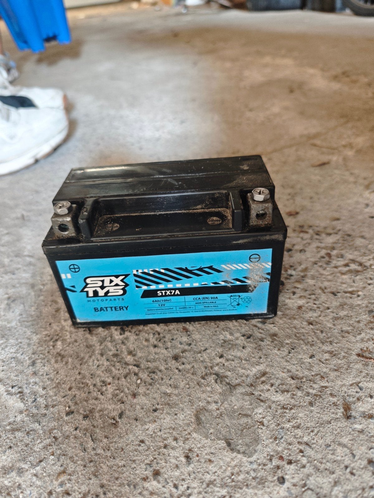 Accu brommer 12v 6Ah, Auto-onderdelen, Ophalen of Verzenden