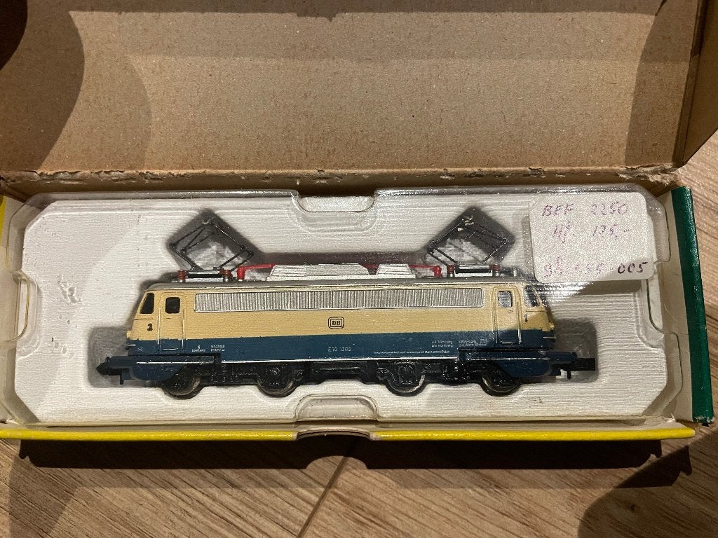 Minitrix 2931 locomotief N-spoor, Ophalen of Verzenden, Gebruikt, Locomotief, Trix