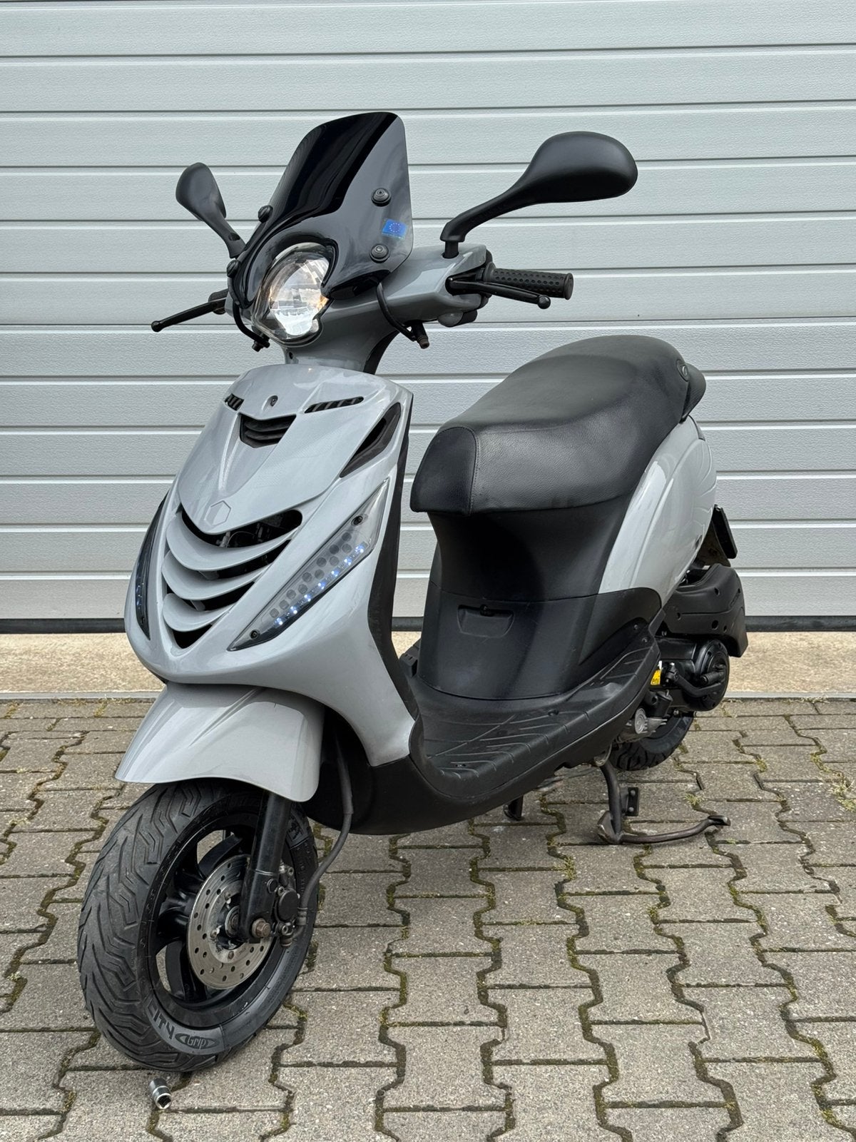 Piaggio Zip B klasse, Fietsen en Brommers, Scooters | Piaggio, Zo goed als nieuw, Zip, Ophalen
