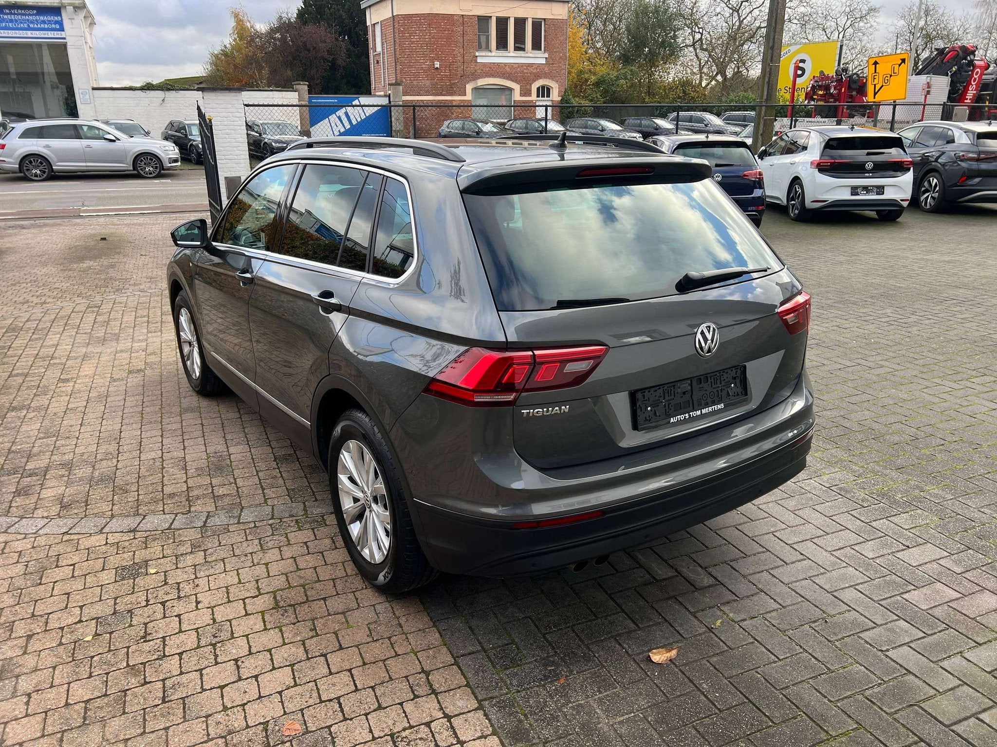 Volkswagen Tiguan Tiguan 1.5 TSI ACT Highline OPF DSG/alcant, Auto's, Volkswagen, 4 cilinders, Alcantara, Bedrijf, 5 zetels