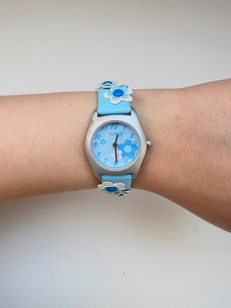 Montre Kipling Basic 94003.62 bleue à fleurs, Enlèvement ou Envoi, Utilisé, Bleu, Fille