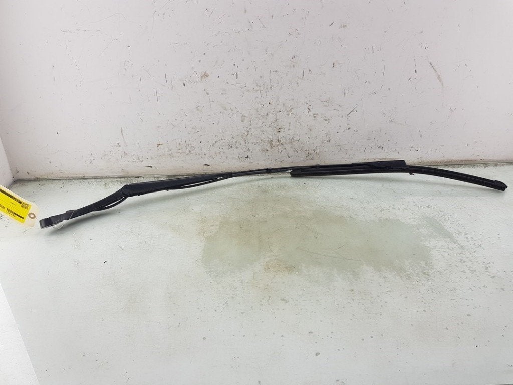 RUITENWISSERARM VOOR Tesla Model Y (5YJY) (01-2019/01-2025), Dhr. J. Ham, Gebruikt, Overige automerken, Administratie@autoham.nl