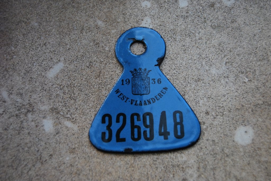 ANCIENNE PLAQUE EMAILLEE DE VELO.  WEST VLAANDEREN  1936, Enlèvement ou Envoi
