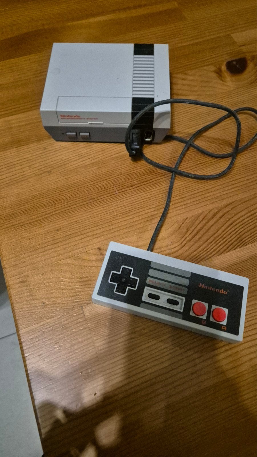 mini nitendo nes, Games en Spelcomputers, Ophalen, Gebruikt, Met 1 controller, Met games