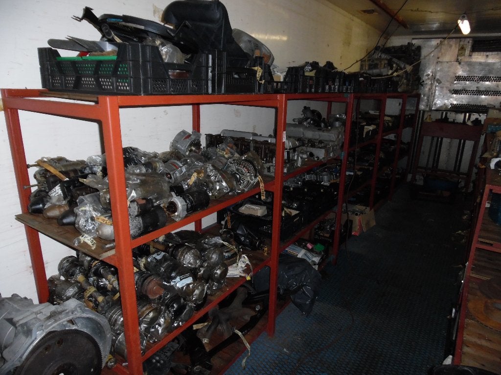 grote partij onderdelen van Mercedes-Benz, Auto's, Bedrijf, 190-Serie, Te koop, Benzine