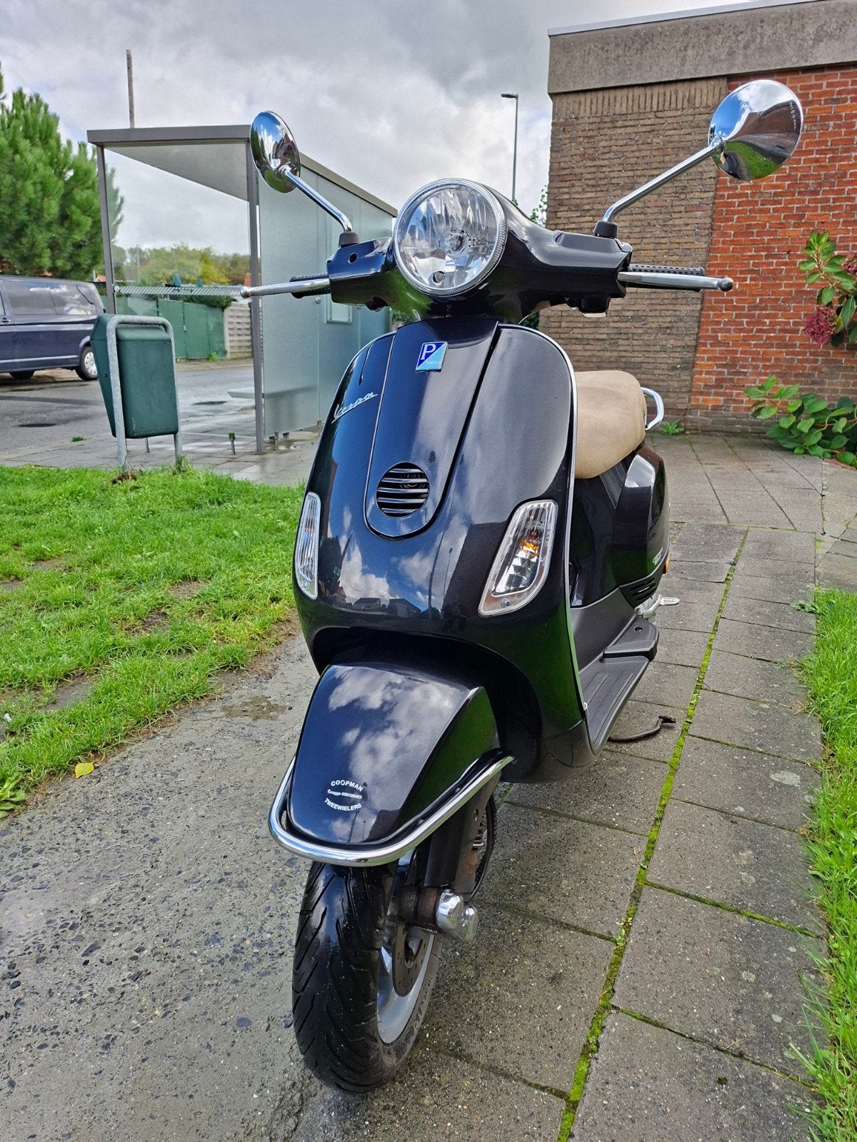Piaggio Vespa lx 50 4 t  B klasse, Fietsen en Brommers, Ophalen, Vespa LX
