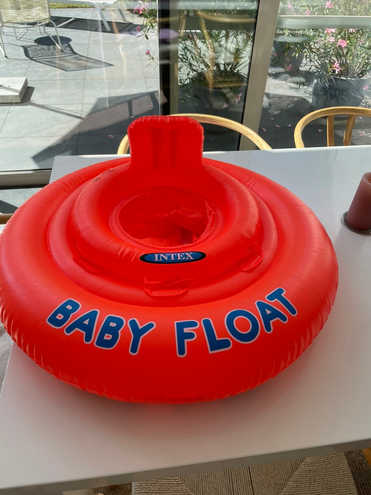 Babyfloat Intex, idéal pour des vacances en toute sécurité, Enfants & Bébés, Enlèvement, Comme neuf