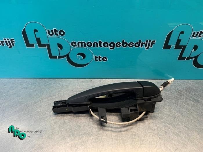 Poignée portière 4portes avant droite d'un BMW 1-Serie (1-, -, 3 mois de garantie, Utilisé, -