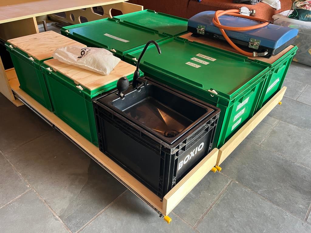 Camperbox - slaap, kook & opberg in één, Ophalen, Zo goed als nieuw