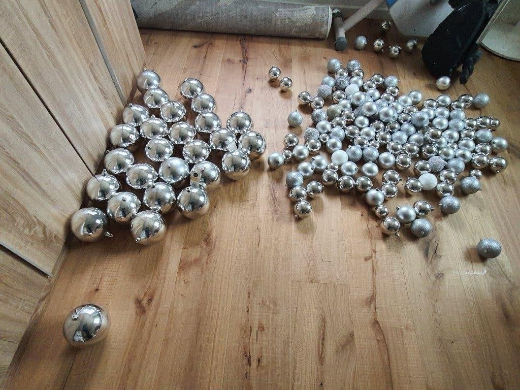 kerstballen, Ophalen, Zo goed als nieuw