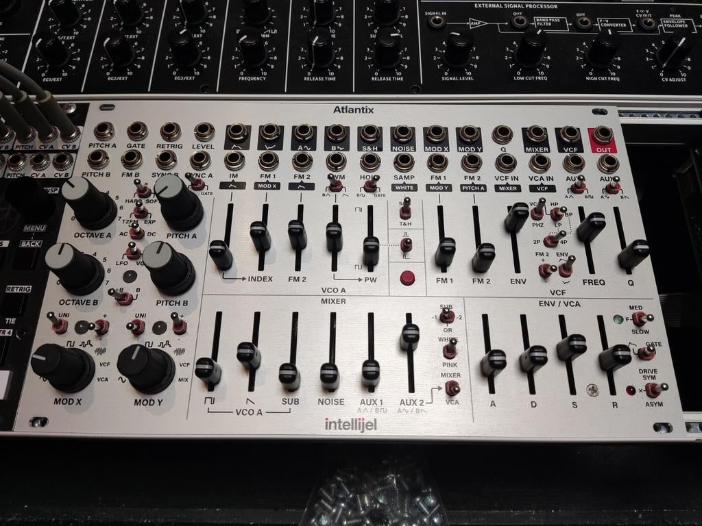 Intellijel atlantix eurorack, Envoi