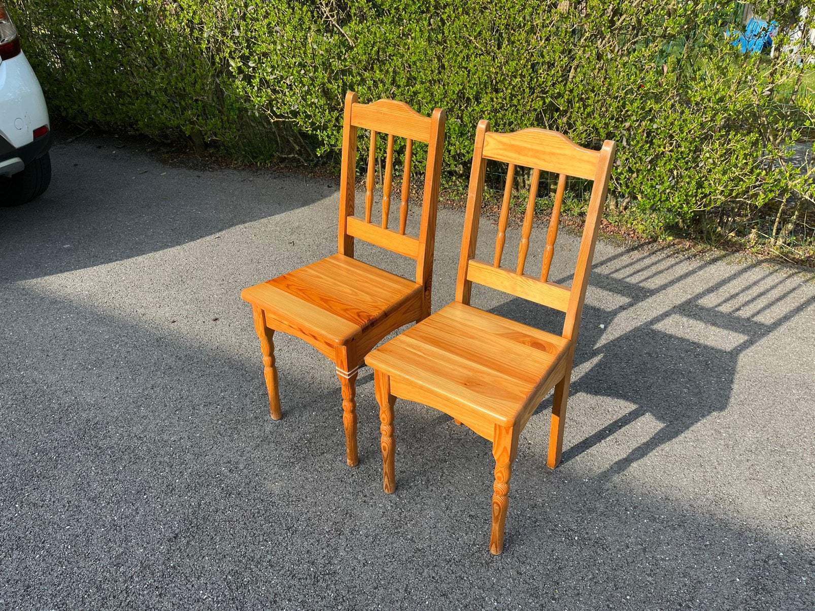 2 chaises en pin, Maison & Meubles, Comme neuf, Enlèvement, Bois, Deux