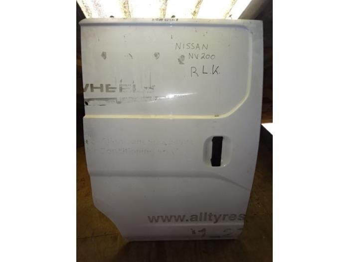 Porte coulissante droite d'un Nissan NV200 (QM1), -, 3 mois de garantie, Utilisé, Porte