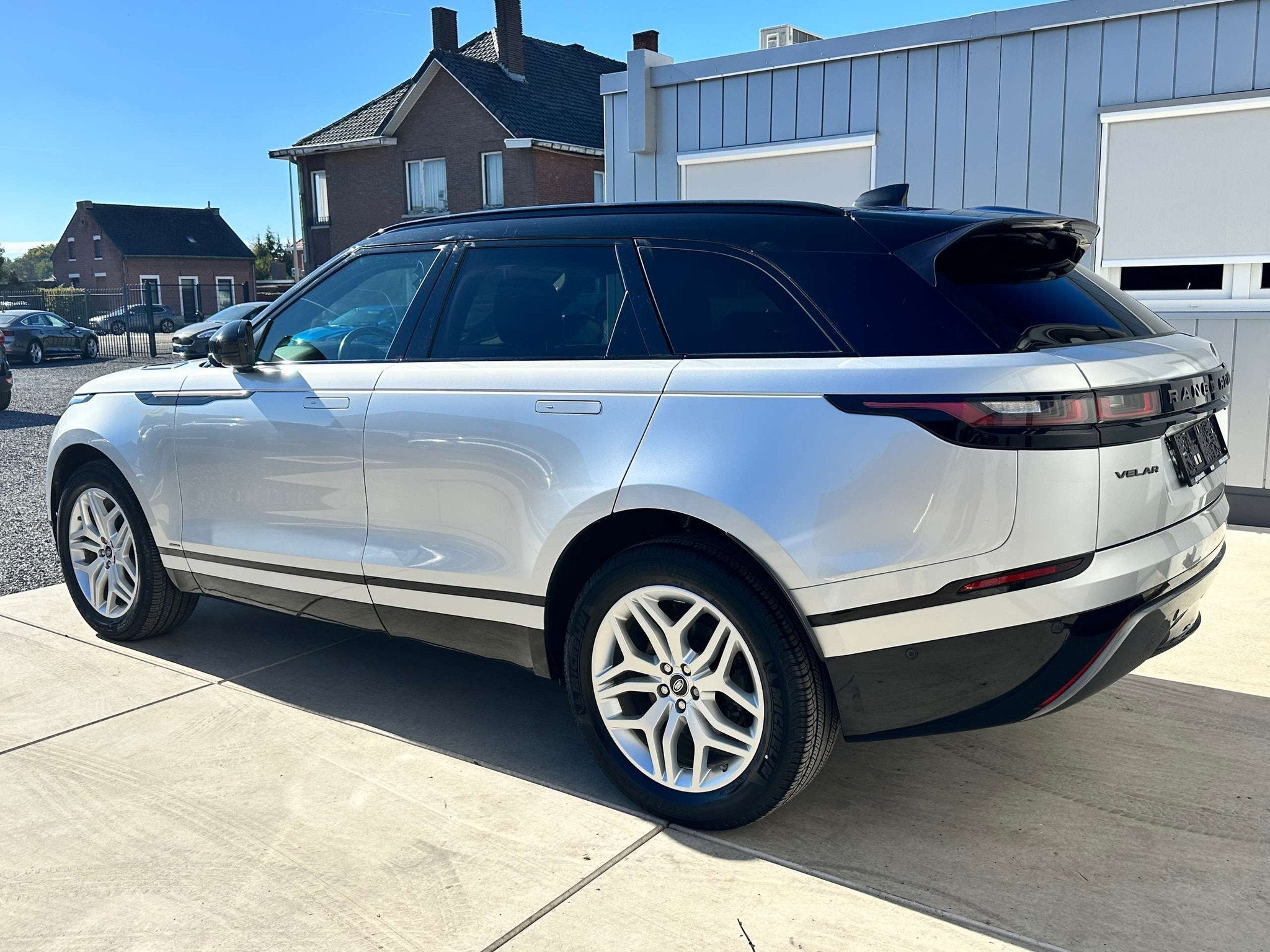 Land Rover Range Rover Velar Velar 2.0 Turbo P-250 R-Dynamic, Autos, Argent ou Gris, Achat, Euro 6, Entreprise