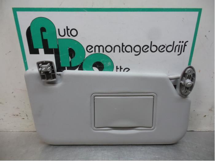 Pare-soleil d'un Ford Fiesta (Fiesta 01-), -, 3 mois de garantie, -, -