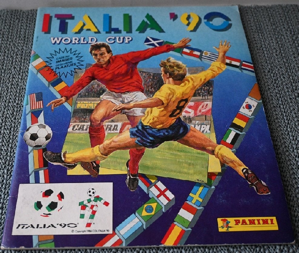 Panini Italia 90 / 379 stickers ingeplakt , geen reeks, Verzenden, Gebruikt, Poster, Plaatje of Sticker