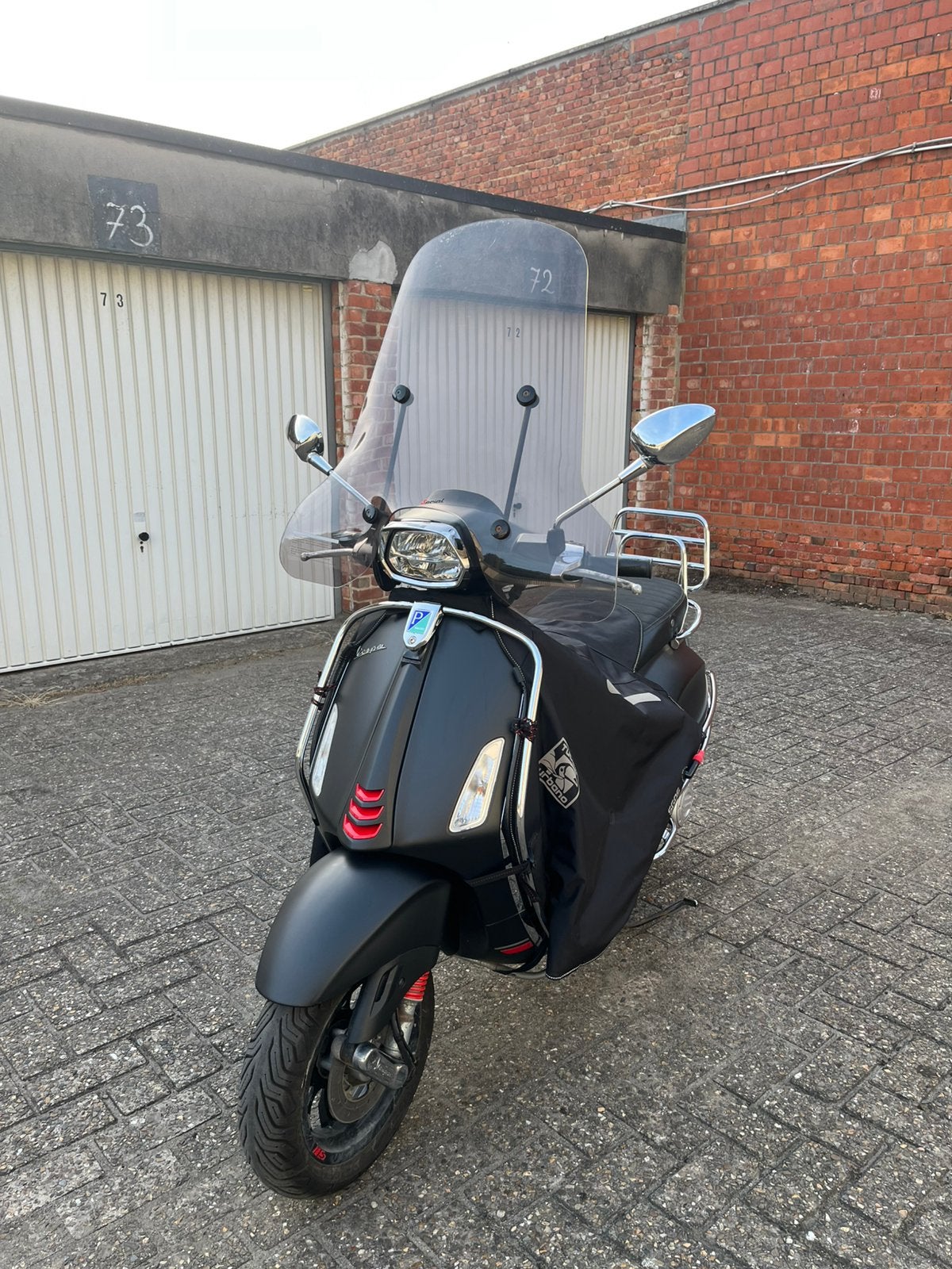 Vespa Sprint S 50cc 2021 Euro 5 A Klasse Full-Option, Fietsen en Brommers, Scooters | Vespa, Ophalen, Zo goed als nieuw, Benzine