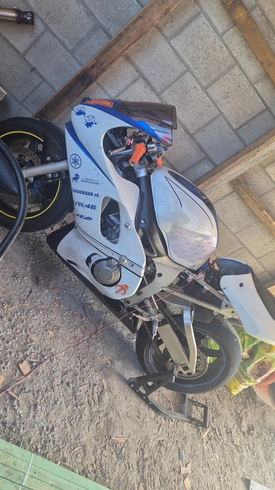 Yamaha r6 2000, Particulier
