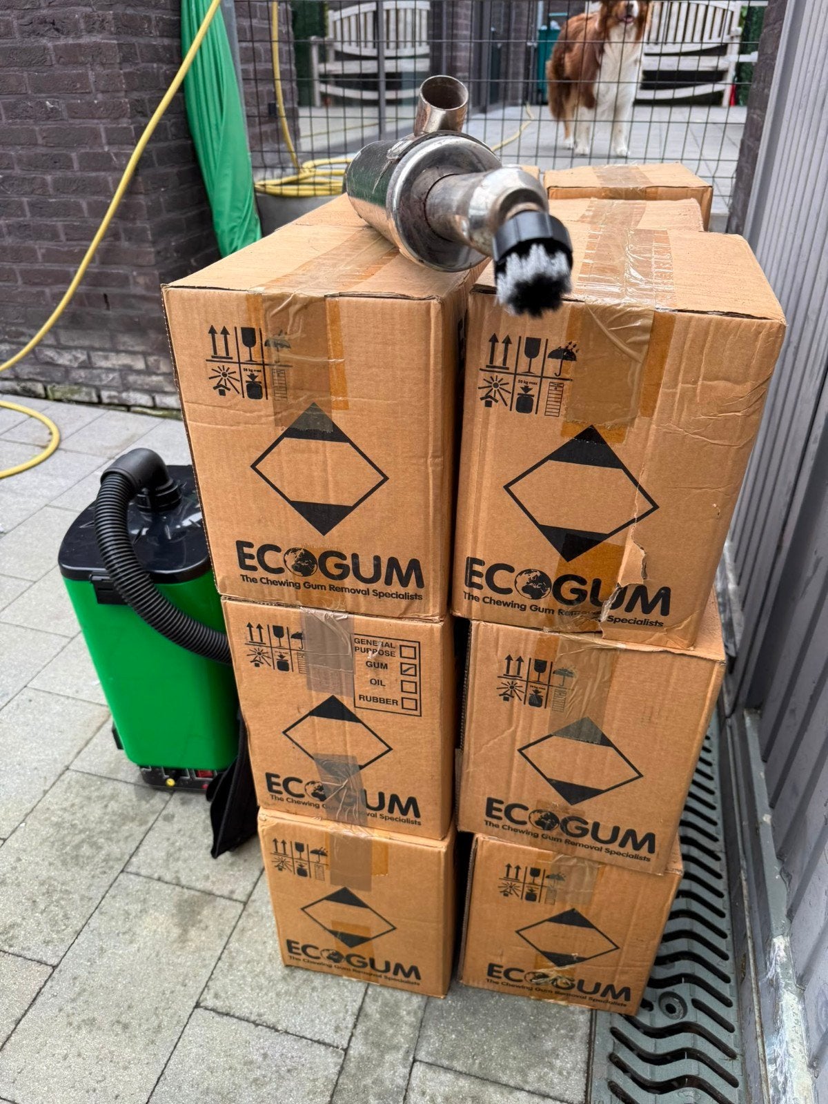 Kauwgomverwijderingsmachine, Ophalen